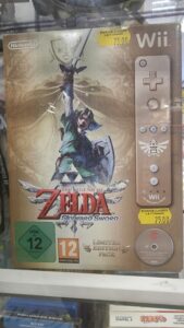 Ankauf Nintendo Wii Zelda Skyward Sword Limited Edition Pack Gold komplett OVP 75Euro
#nintendocollection #nintendocollector #nintendofan #supernintendo #SuperNintendoWorld #supernintendoclassic #supernintendogames #videogameshop #powergames